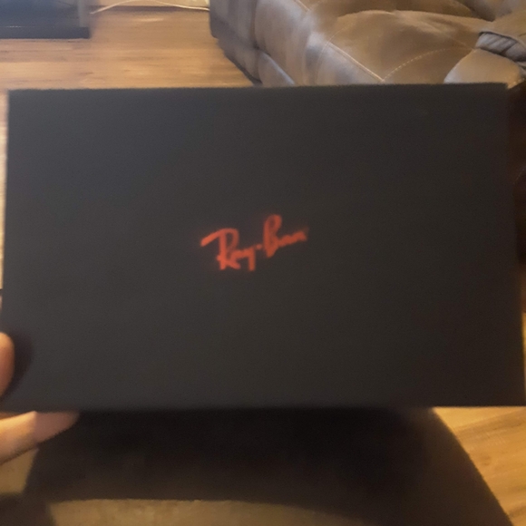 Teen Raybans - Picture 3 of 6